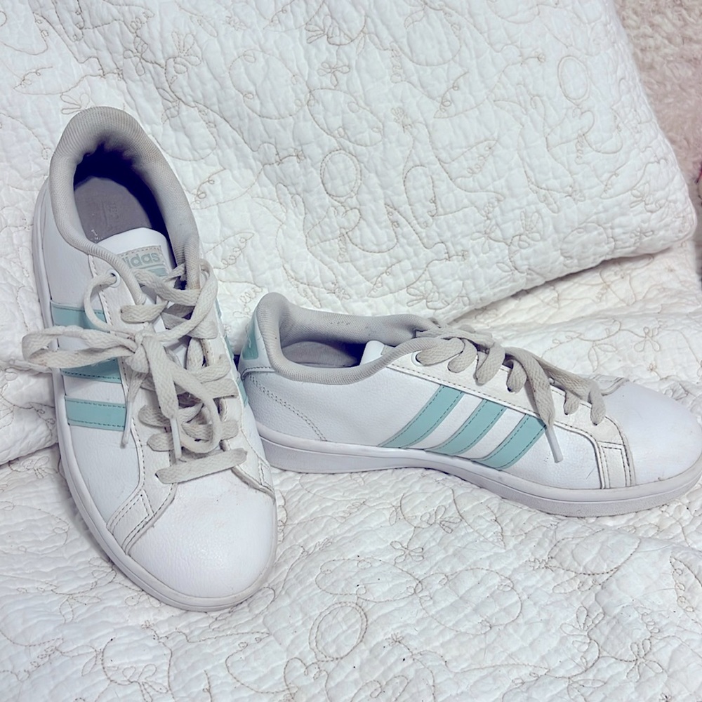 Adidas size 7.5